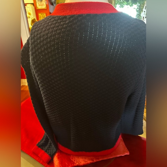 FOREVER 21 CARDIGAN NAVY BLUE AND RED WITH 2 FRONT POCKETS AND BUTTONS SIZE M - Picture 5 of 10